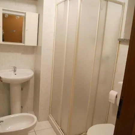 I Tre Laghi بيت للعطل جرافيلونا توتشه